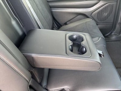 2026 Jeep Grand Cherokee GRAND CHEROKEE L LAREDO ALTITUDE 4X4