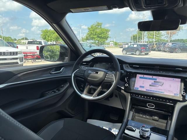 2026 Jeep Grand Cherokee GRAND CHEROKEE L LAREDO ALTITUDE 4X4