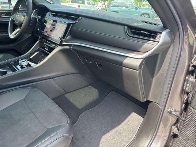 2026 Jeep Grand Cherokee GRAND CHEROKEE L LAREDO ALTITUDE 4X4