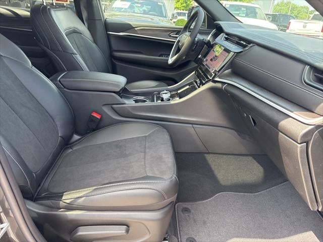 2026 Jeep Grand Cherokee GRAND CHEROKEE L LAREDO ALTITUDE 4X4