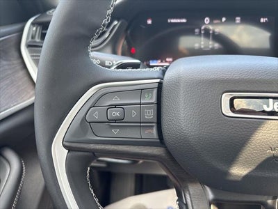 2026 Jeep Grand Cherokee GRAND CHEROKEE L LAREDO ALTITUDE 4X4