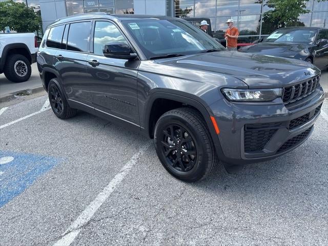 2026 Jeep Grand Cherokee GRAND CHEROKEE L LAREDO ALTITUDE 4X4