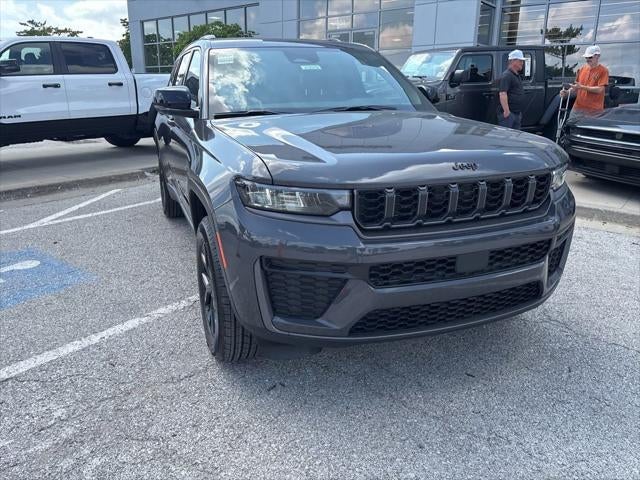 2026 Jeep Grand Cherokee GRAND CHEROKEE L LAREDO ALTITUDE 4X4