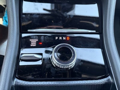 2027 Jeep Grand Cherokee Laredo Altitude