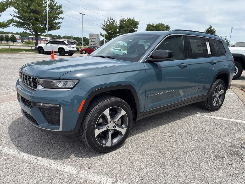 2026 Jeep Grand Cherokee GRAND CHEROKEE L LIMITED 4X4