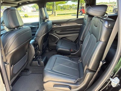 2027 Jeep Grand Cherokee Limited Reserve