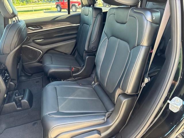 2027 Jeep Grand Cherokee Limited Reserve