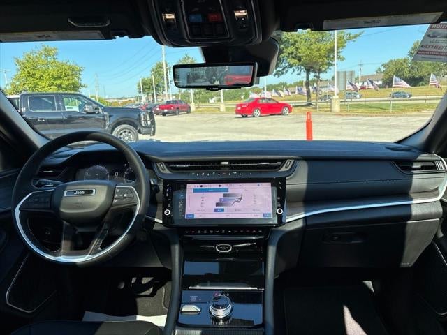 2027 Jeep Grand Cherokee Limited Reserve