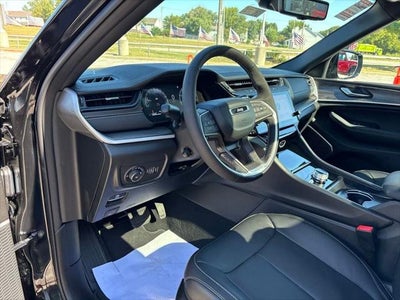 2027 Jeep Grand Cherokee Limited Reserve
