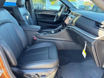2027 Jeep Grand Cherokee GRAND CHEROKEE L LIMITED RESERVE 4X4