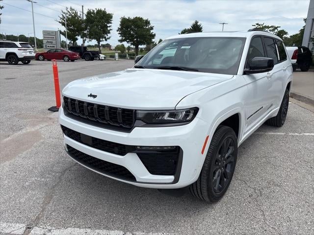 2026 Jeep Grand Cherokee GRAND CHEROKEE L LIMITED RESERVE 4X4