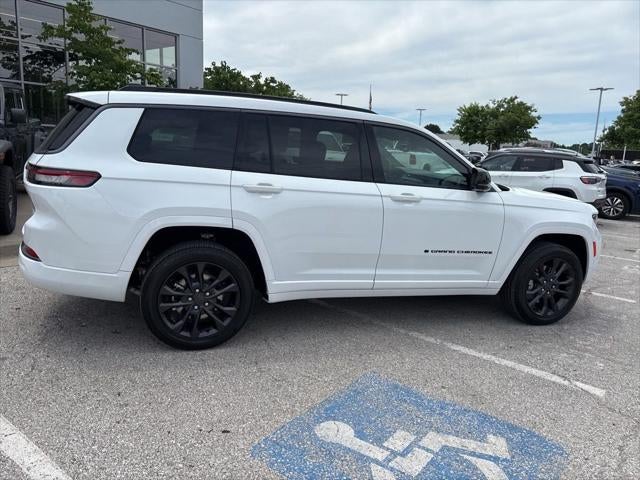 2026 Jeep Grand Cherokee GRAND CHEROKEE L LIMITED RESERVE 4X4