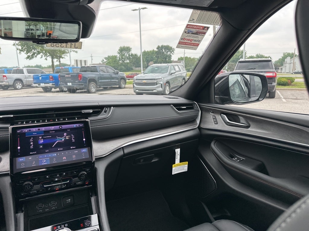 2025 Jeep Grand Cherokee L Overland