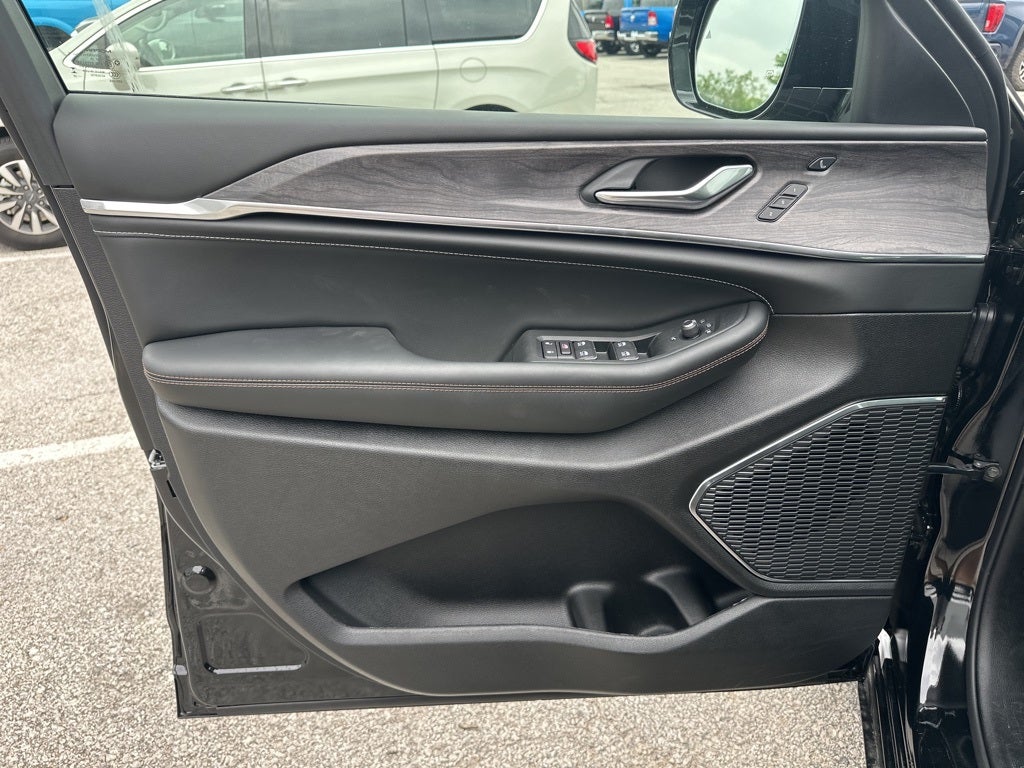 2025 Jeep Grand Cherokee L Overland