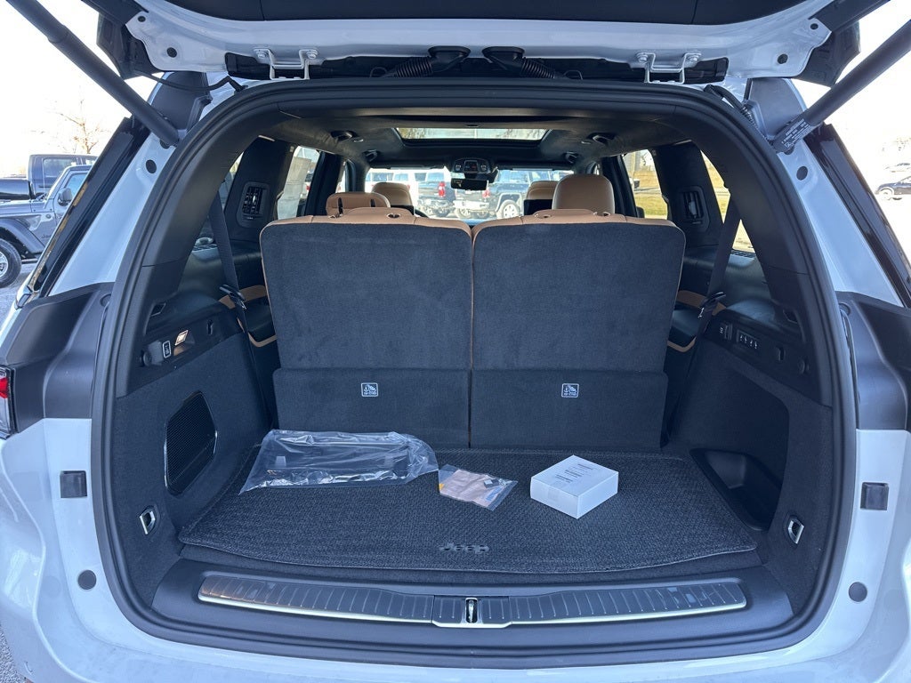 2025 Jeep Grand Cherokee L Summit