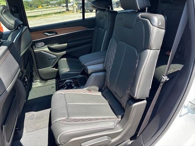 2027 Jeep Grand Cherokee GRAND CHEROKEE L SUMMIT 4X4