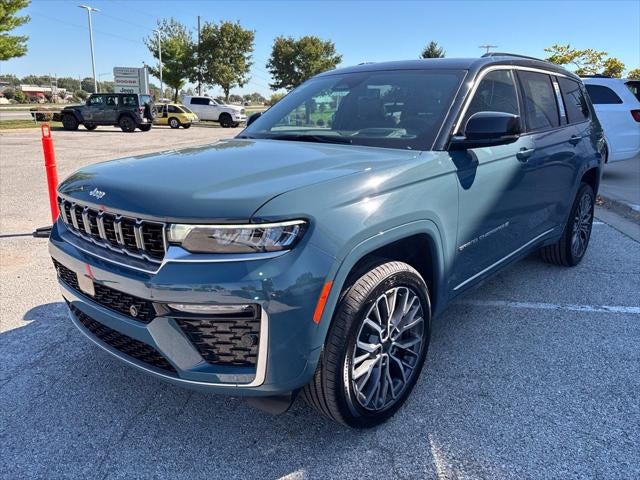 2027 Jeep Grand Cherokee Summit