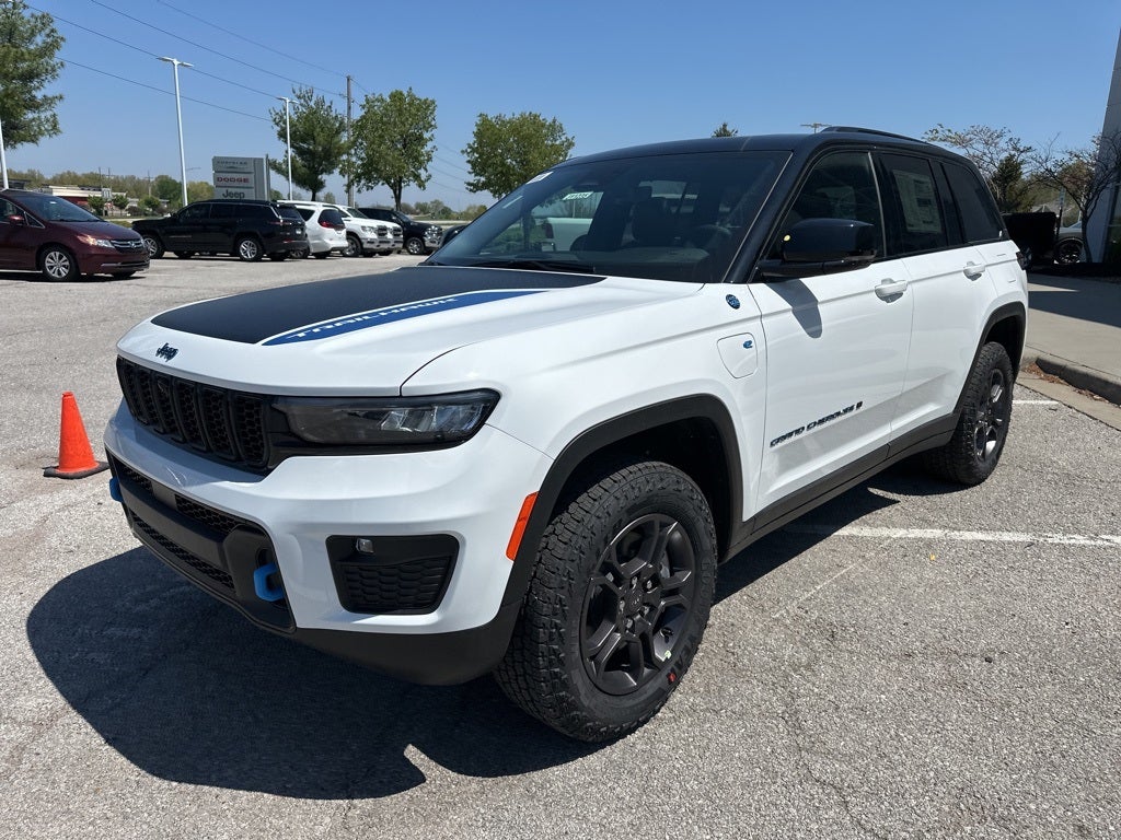 2025 Jeep Grand Cherokee Trailhawk 4xe