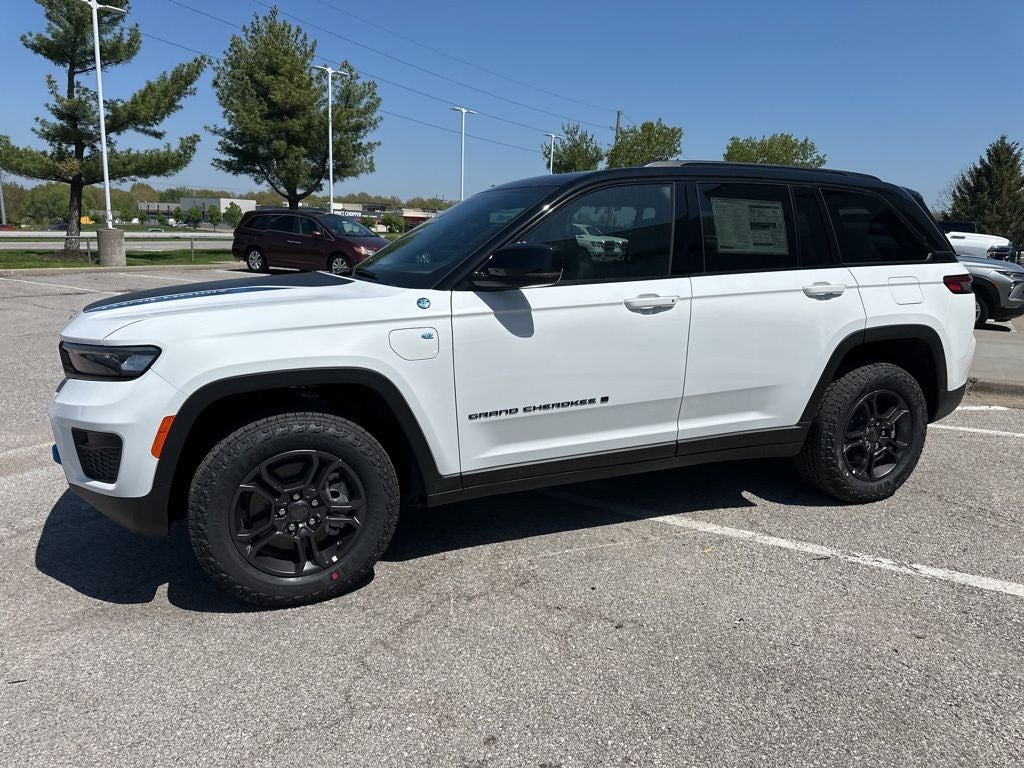 2025 Jeep Grand Cherokee Trailhawk 4xe