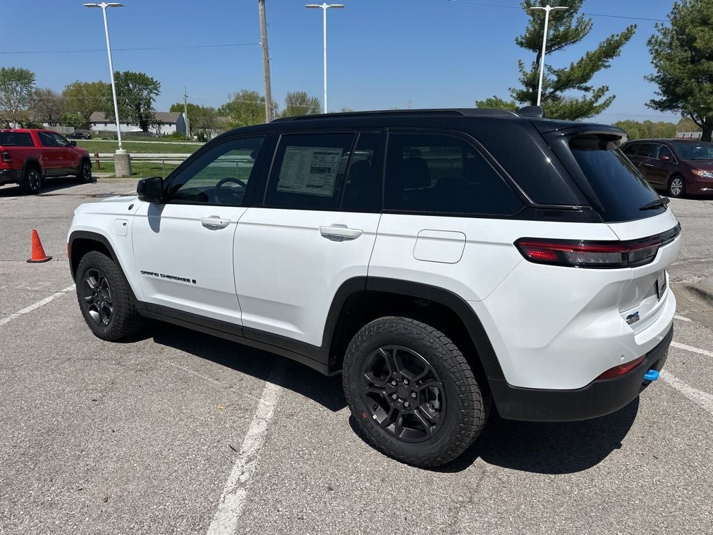 2025 Jeep Grand Cherokee Trailhawk 4xe