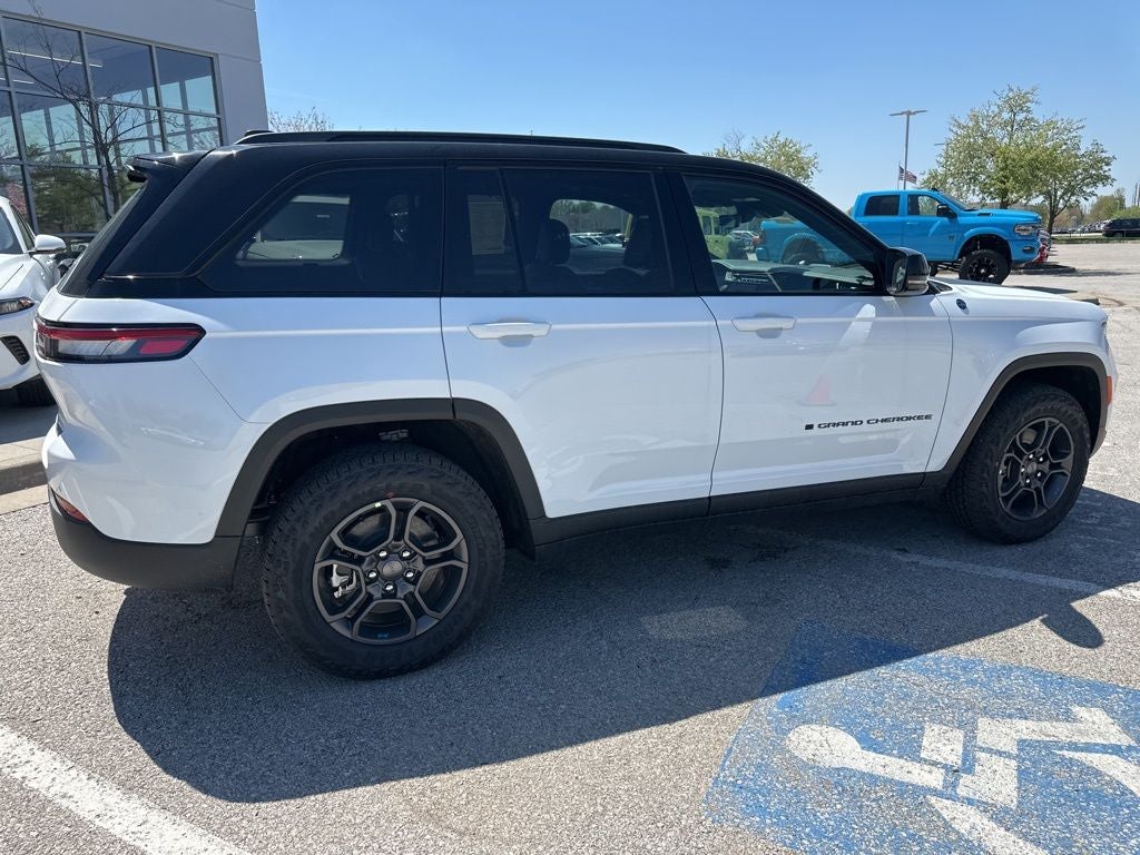 2025 Jeep Grand Cherokee Trailhawk 4xe
