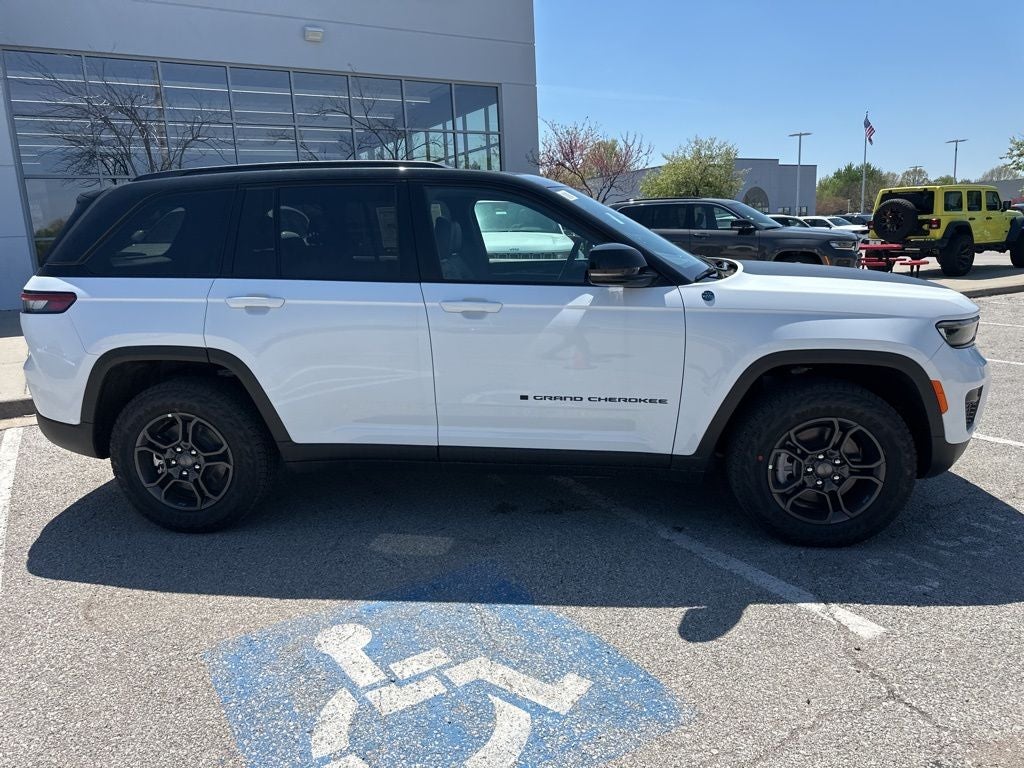 2025 Jeep Grand Cherokee Trailhawk 4xe