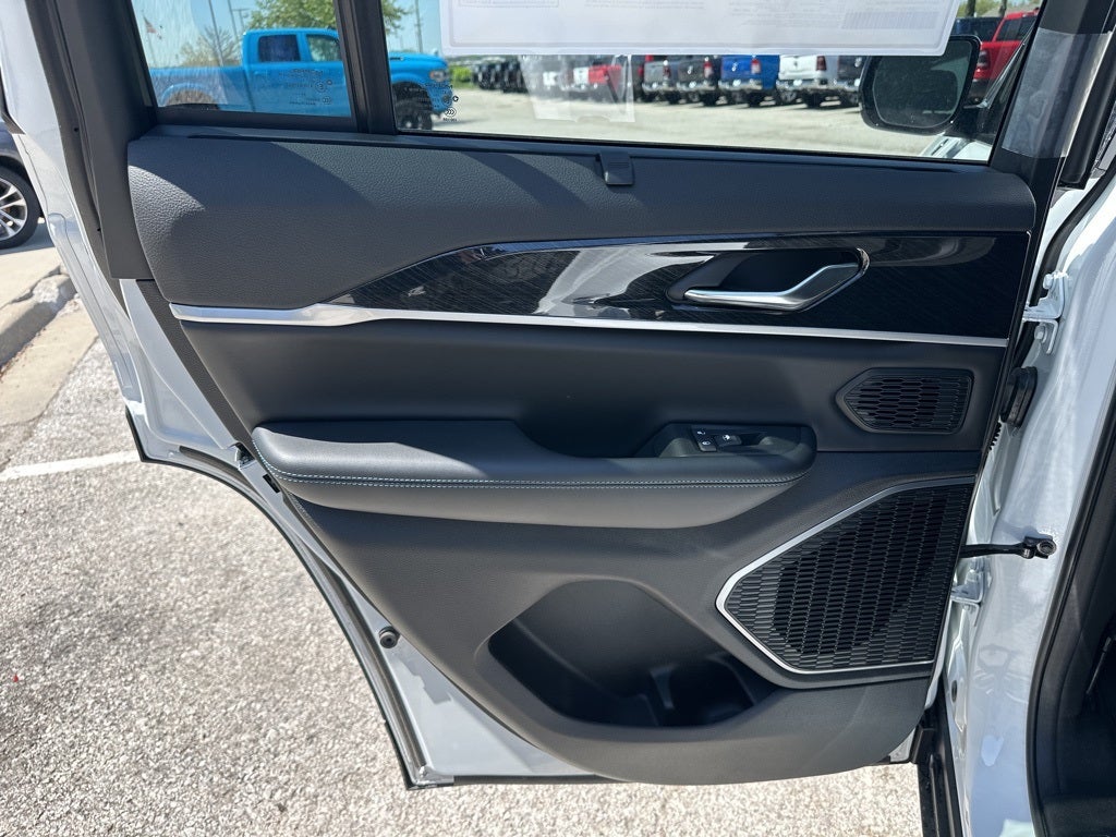 2025 Jeep Grand Cherokee Trailhawk 4xe