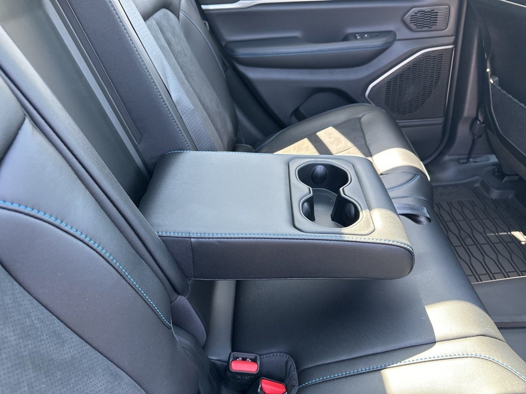 2025 Jeep Grand Cherokee Trailhawk 4xe