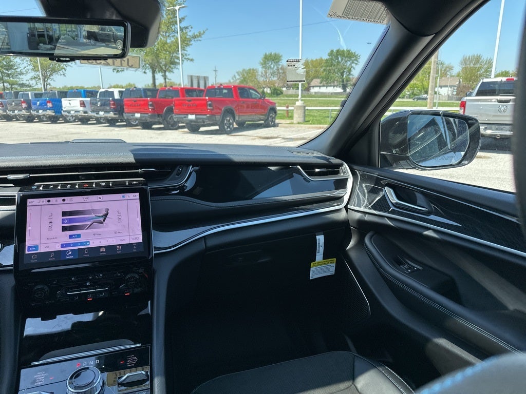 2025 Jeep Grand Cherokee Trailhawk 4xe