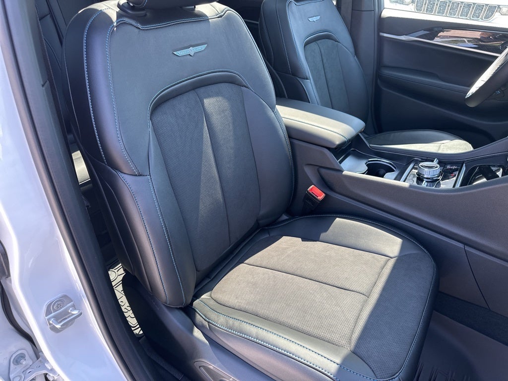 2025 Jeep Grand Cherokee Trailhawk 4xe