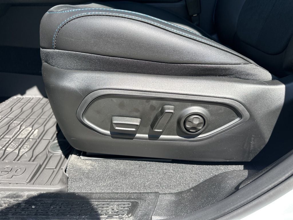 2025 Jeep Grand Cherokee Trailhawk 4xe