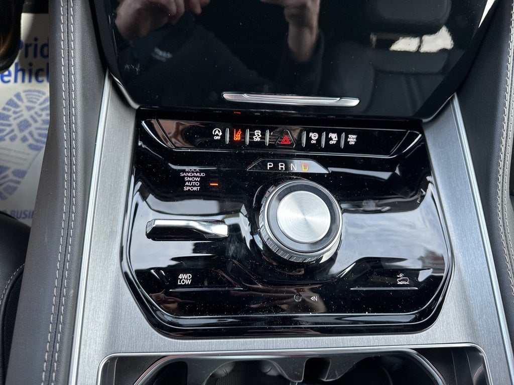 2026 Jeep Grand Wagoneer L Base