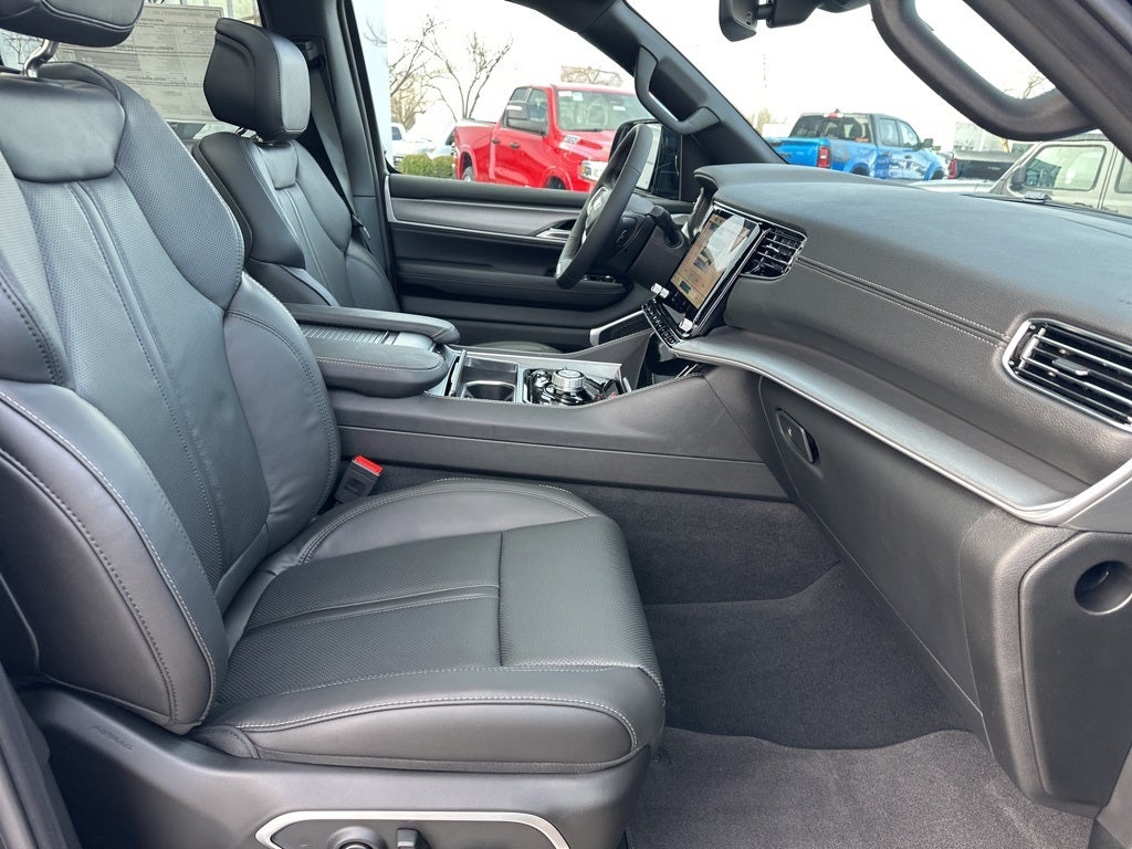 2026 Jeep Grand Wagoneer L Base