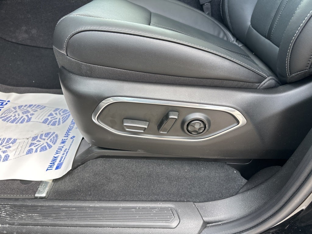 2026 Jeep Grand Wagoneer L Base