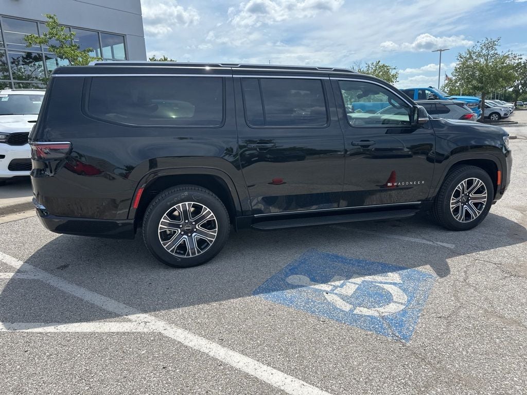 2025 Jeep Wagoneer L Base
