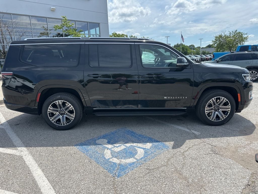 2025 Jeep Wagoneer L Base