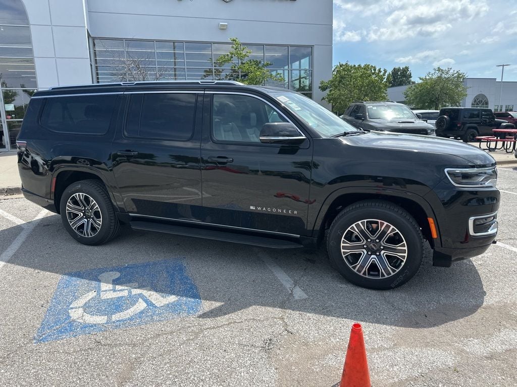 2025 Jeep Wagoneer L Base