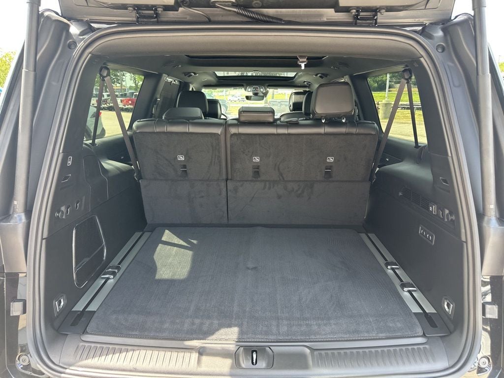 2025 Jeep Wagoneer L Base