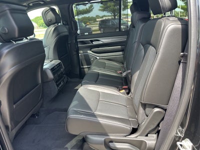 2025 Jeep Wagoneer L Base