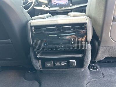 2025 Jeep Wagoneer L Base