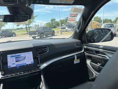 2025 Jeep Wagoneer L Base