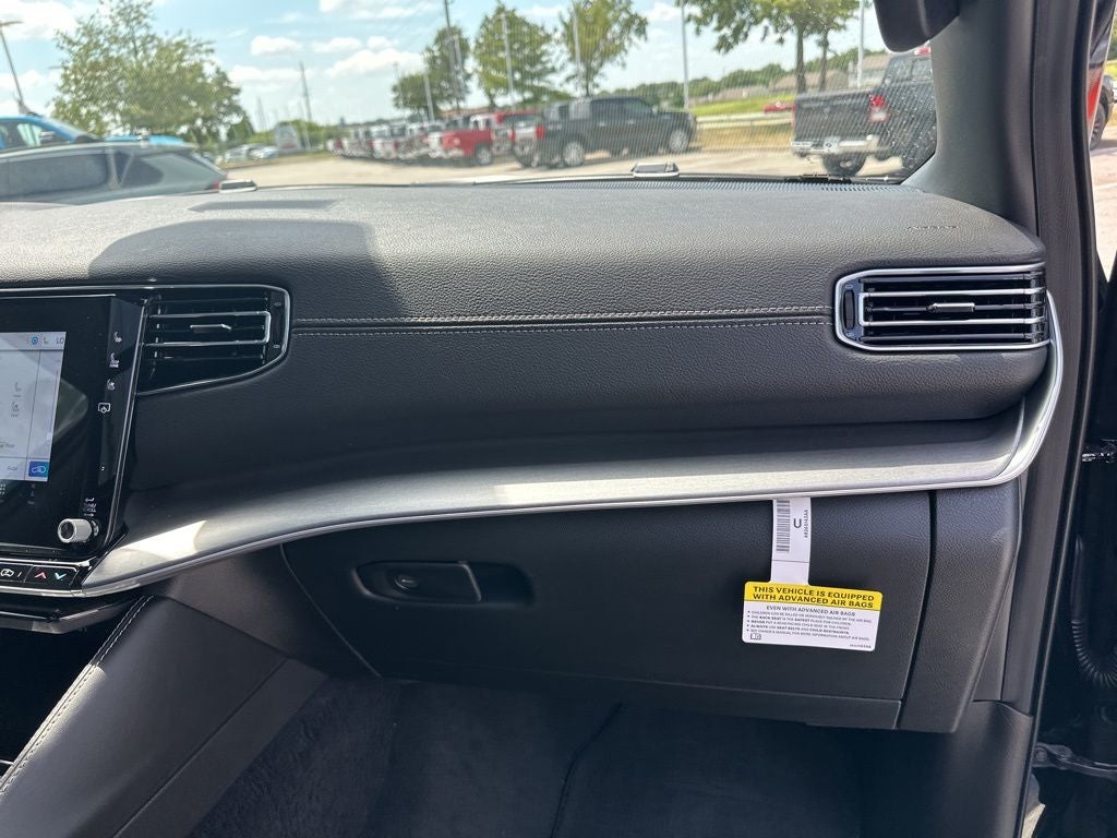 2025 Jeep Wagoneer L Base