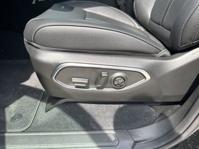 2025 Jeep Wagoneer L Base