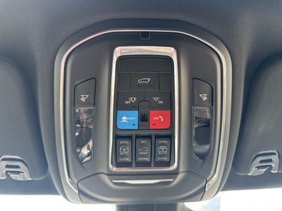 2025 Jeep Wagoneer L Base