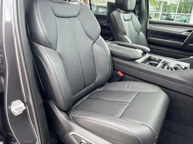 2026 Jeep Grand Wagoneer GRAND WAGONEER L LIMITED RESERVE 4X4