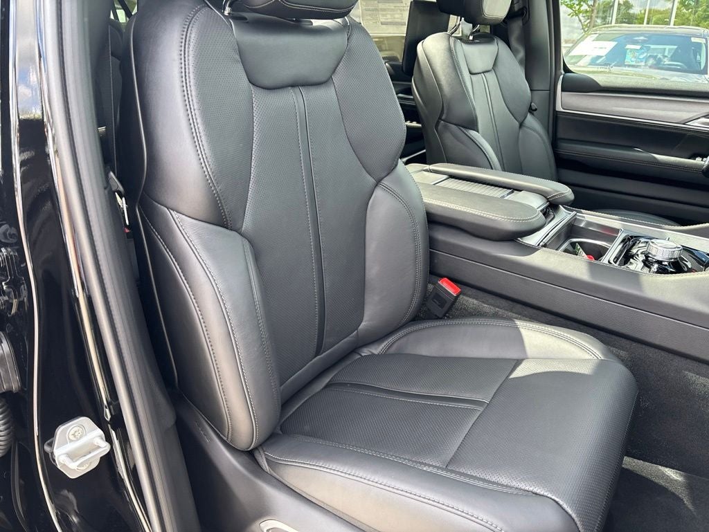 2026 Jeep Grand Wagoneer L Limited Reserve