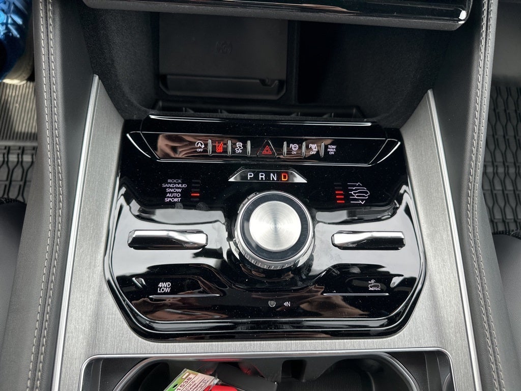 2025 Jeep Wagoneer L Series II