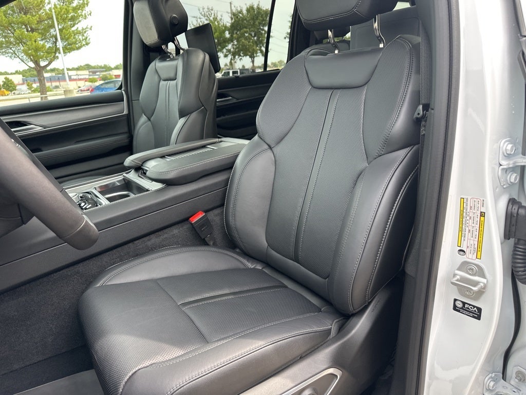 2025 Jeep Wagoneer L Series II