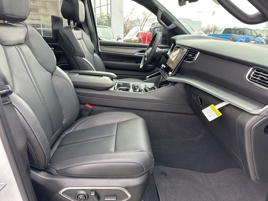 2026 Jeep Grand Wagoneer L Limited Reserve