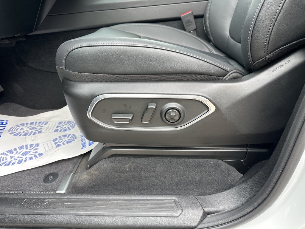 2026 Jeep Grand Wagoneer L Limited Reserve